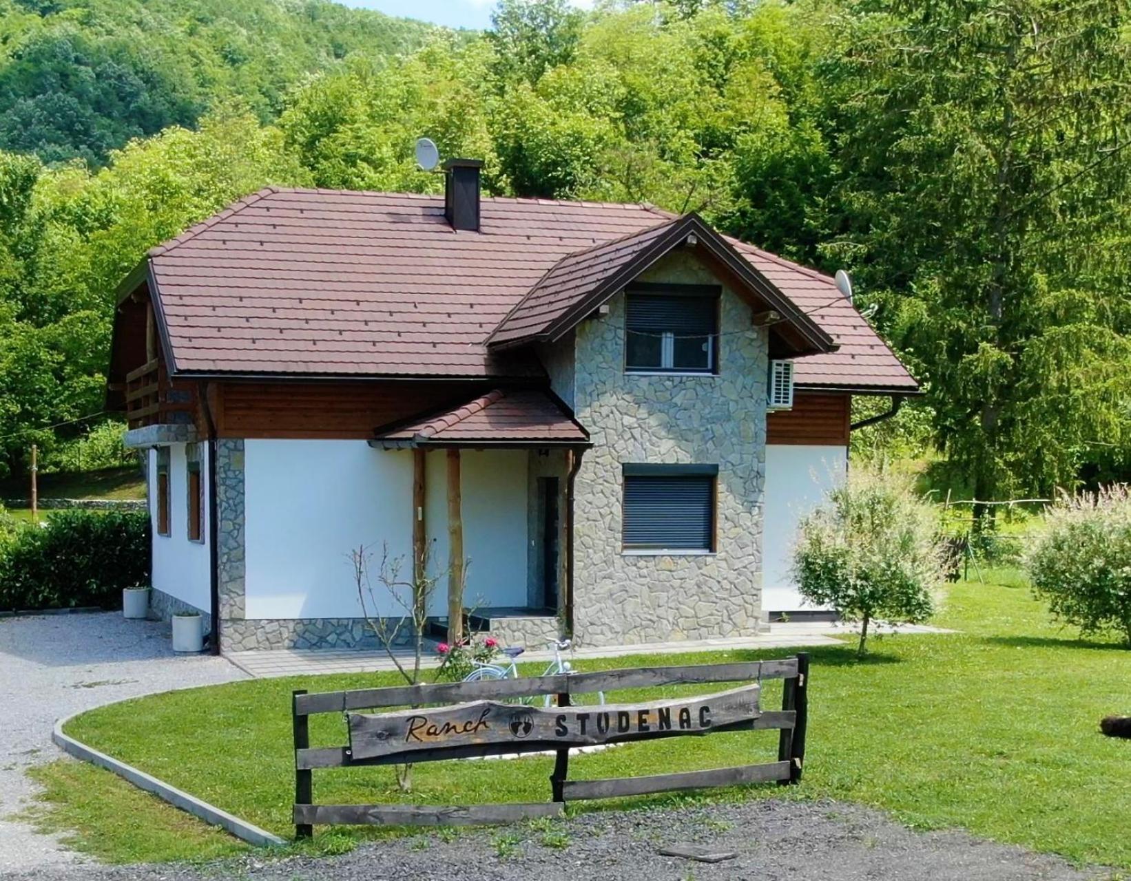 Willa Vacation House Studenac Bihać Zewnętrze zdjęcie